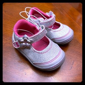 Baby Girl’s Stride Rite sneakers